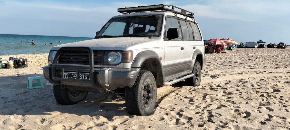 Carte voiture Mitsubishi Pajero