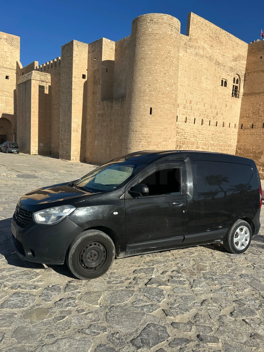 Carte voiture Dacia Dokker