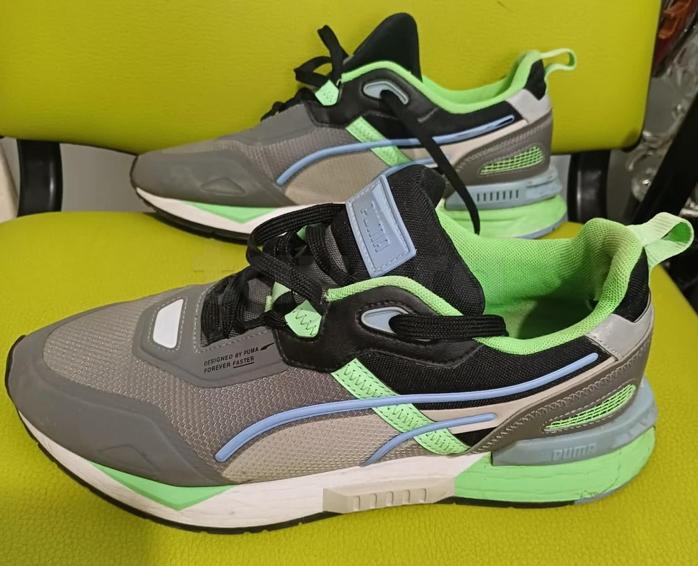 Puma Mirage Tech pointure 42 original en excellent état