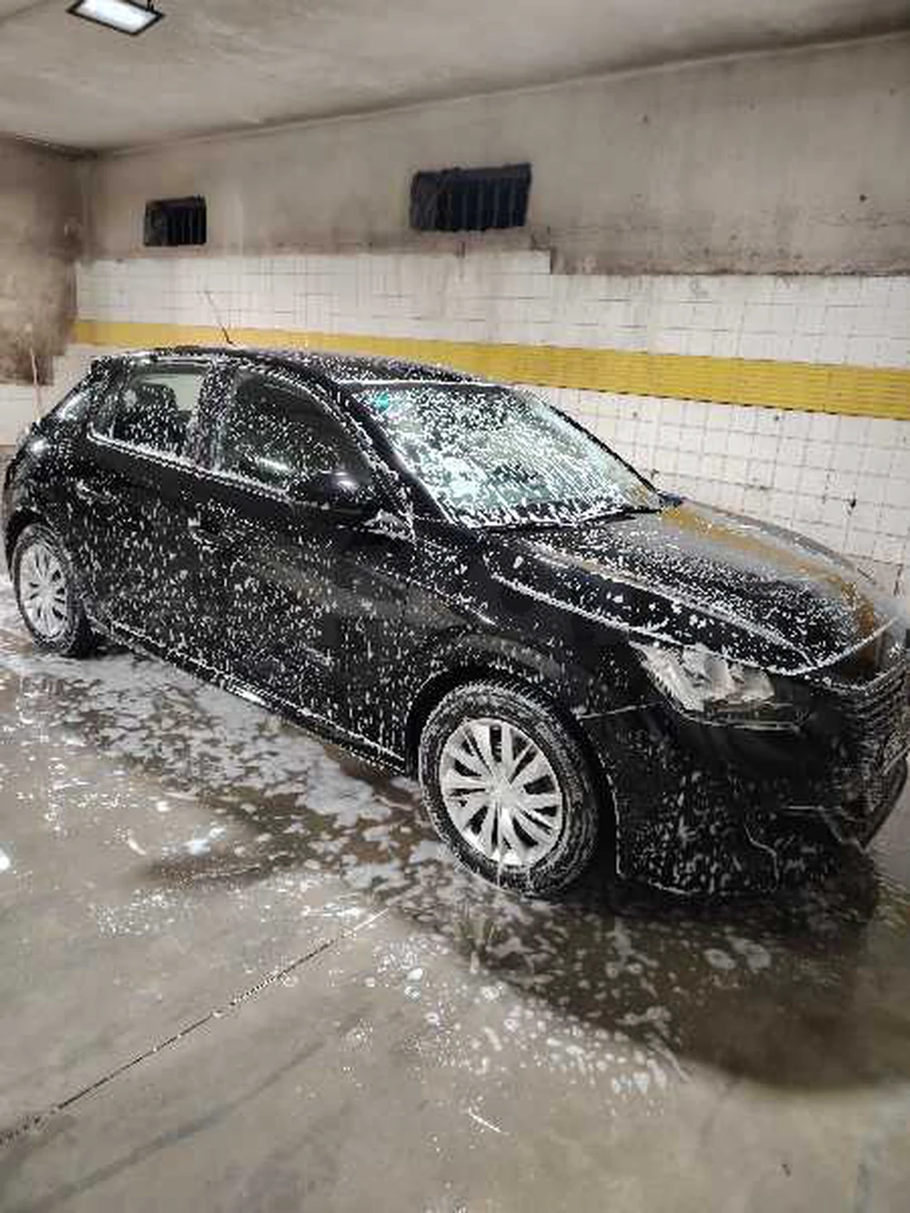 Carte voiture Peugeot 208