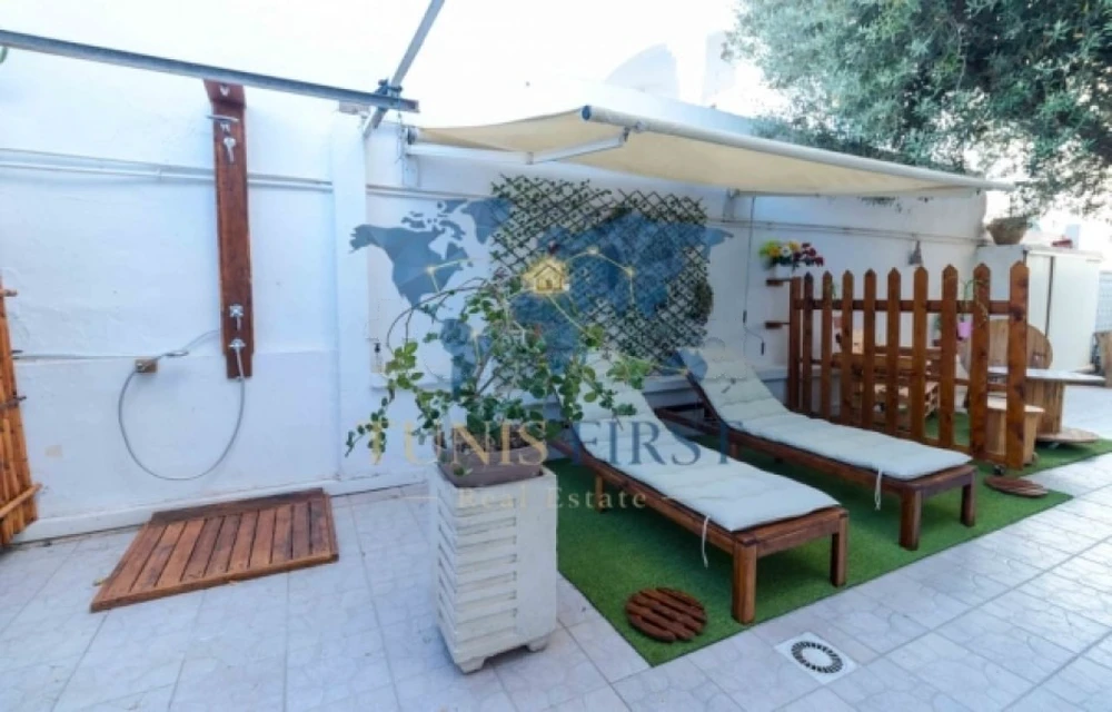 A louer un rez de jardin S+2 meublé à Marsa Corniche