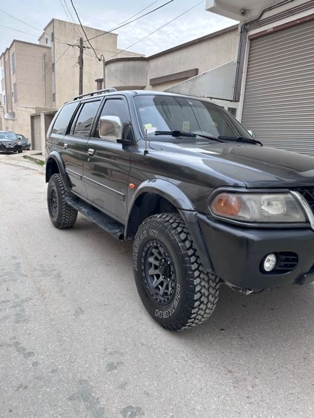 Carte voiture Mitsubishi Pajero Sport