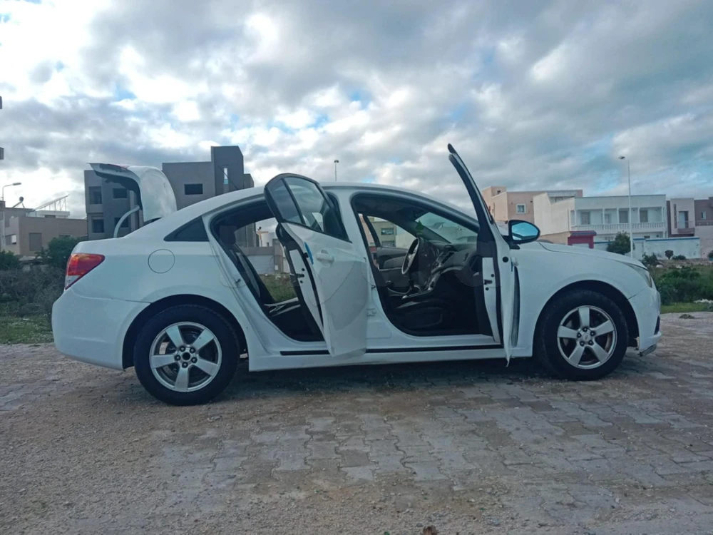 Carte voiture Chevrolet Cruze