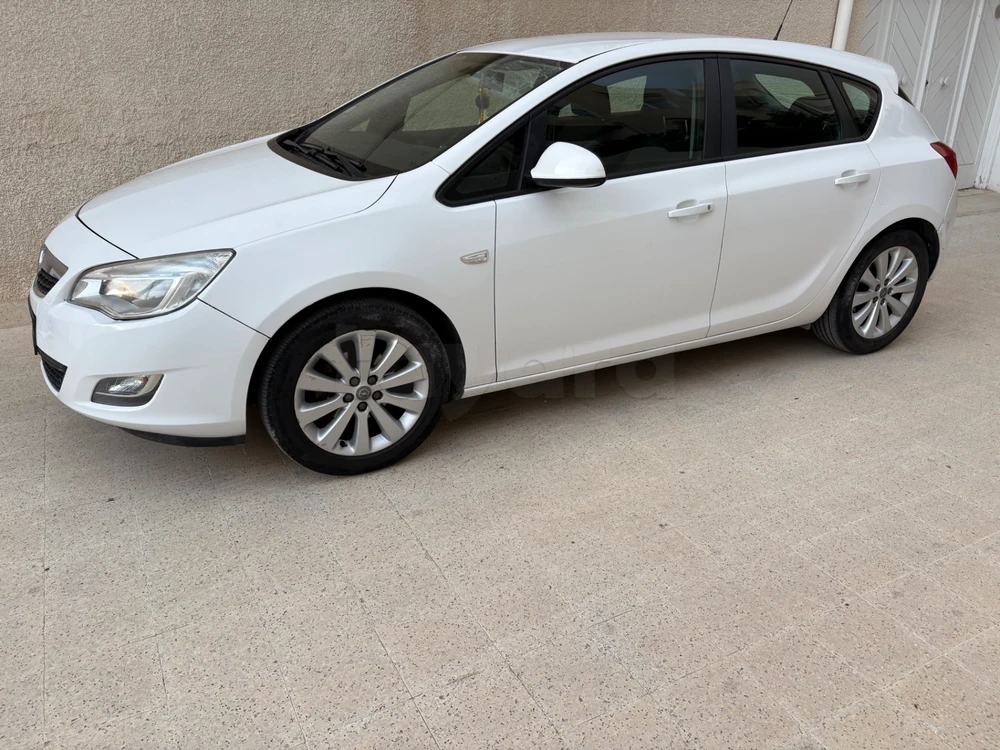 Carte voiture Opel Astra