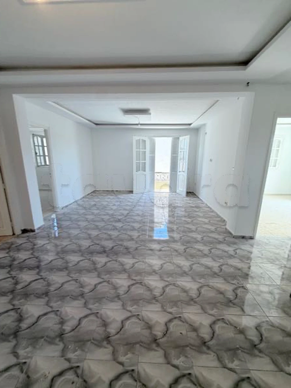 a louer un bel appartement s2 a sahloul pres cafe machmoum