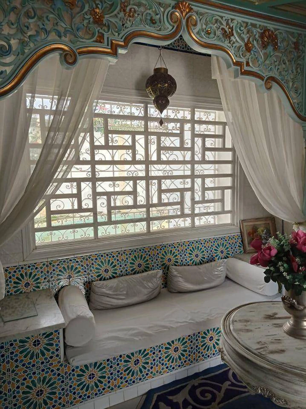 LOCATION VILLA STANDING MEUBLÉE AVEC PISCINE A EL MENZAH 9 A