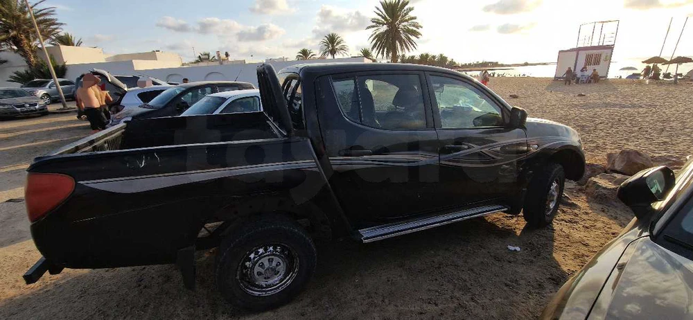 Mitsubishi L200