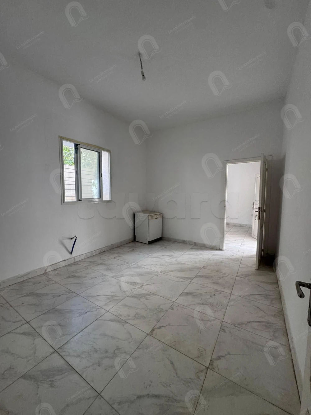 A louer un étage de villa S+3 à 20 mars