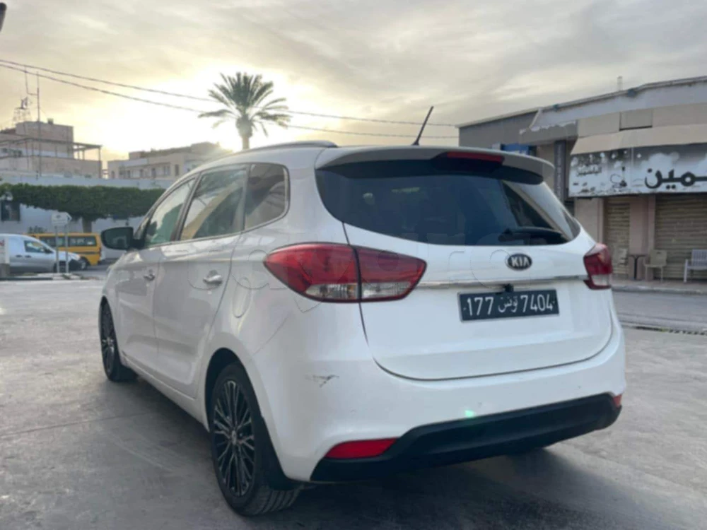 Kia Carens