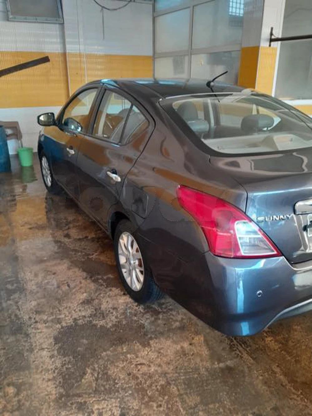 Nissan Sunny
