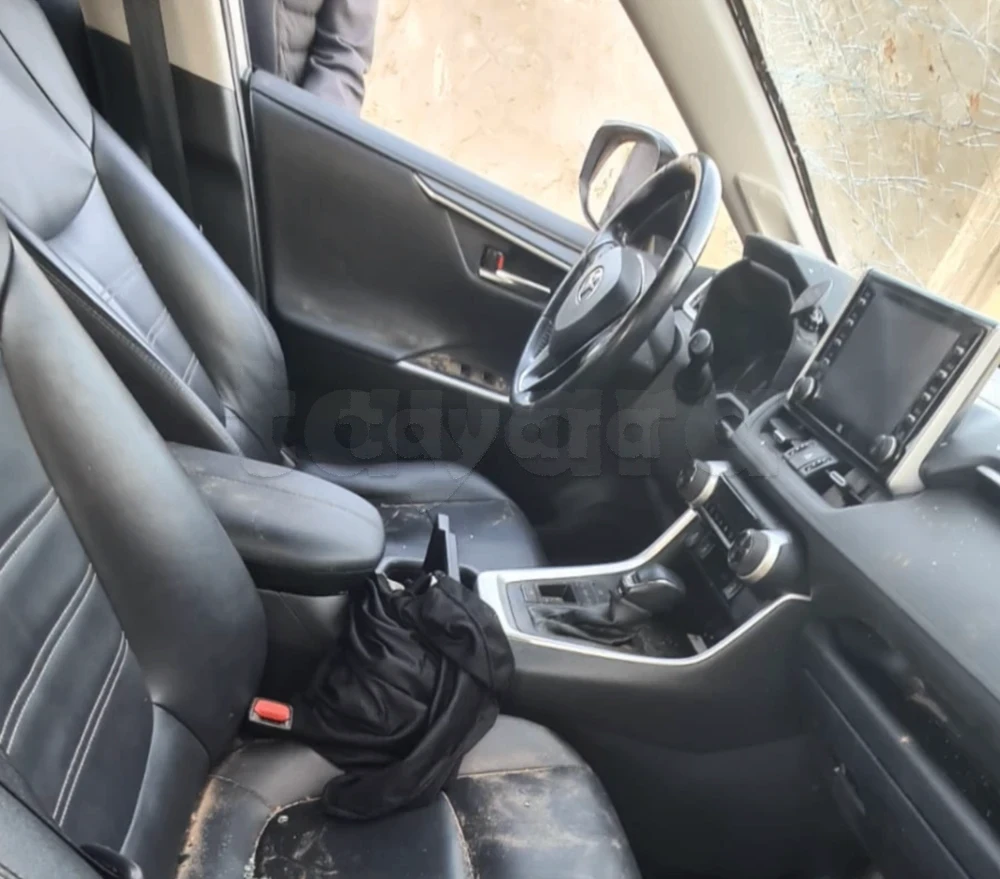 Carte voiture Toyota RAV 4