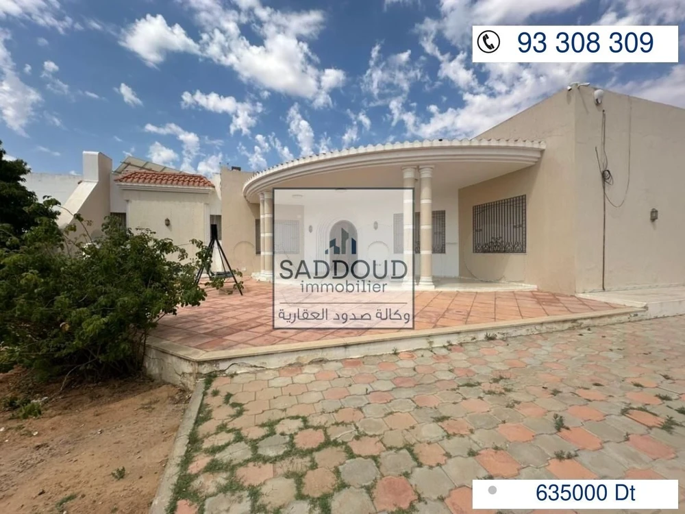 🏡 Villa à vendre – Route Taniour KM 9