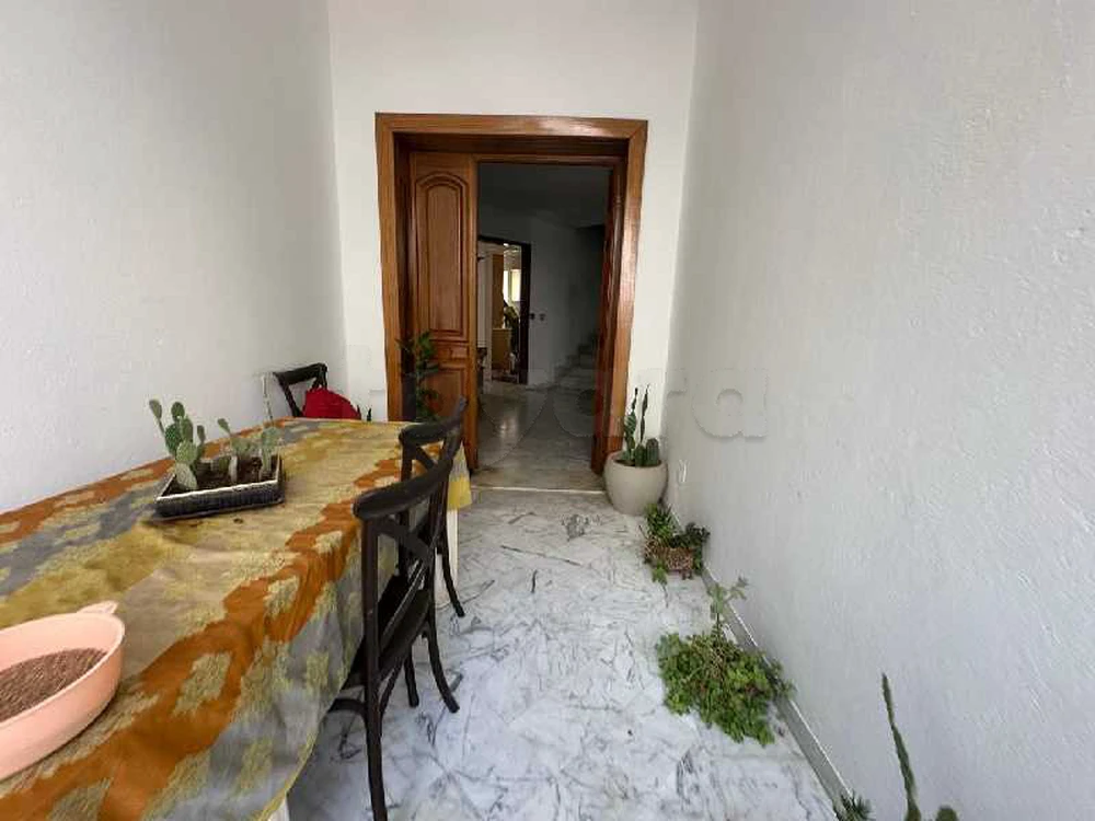 À louer villa jumelée à ennasr
