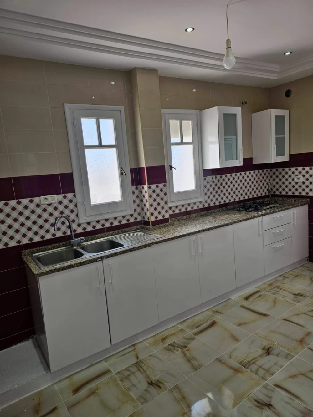 À louer un appartement s+1 à Ain Zaghouan Nord