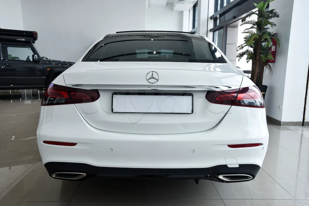 Carte voiture Mercedes-Benz Classe E