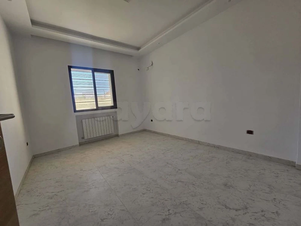 📍ENNKHILETE - ARIANA:  APPARTEMENT S+3 NEUF  A LOUER - Vista 4