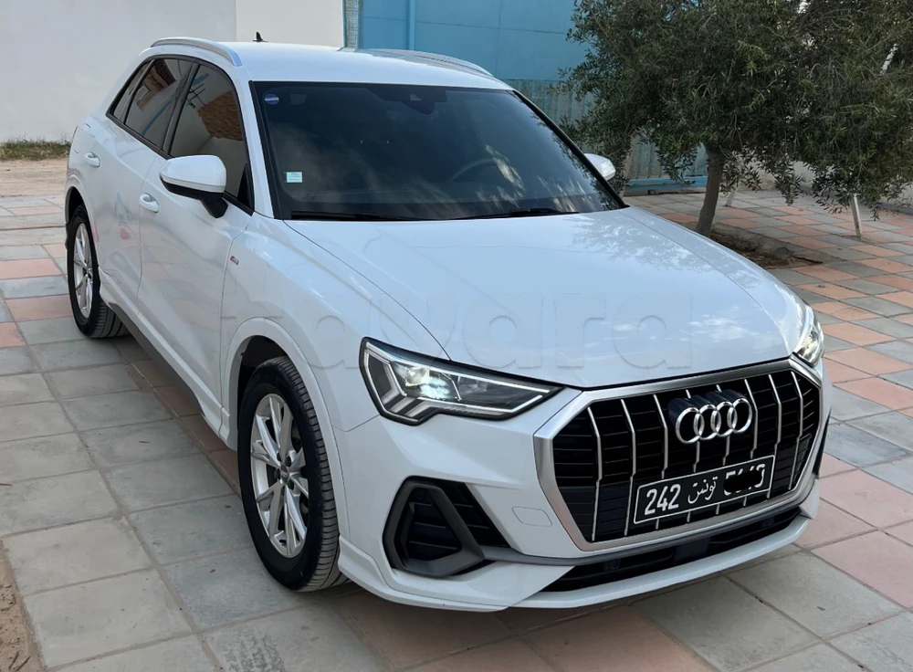 Carte voiture Audi Q3