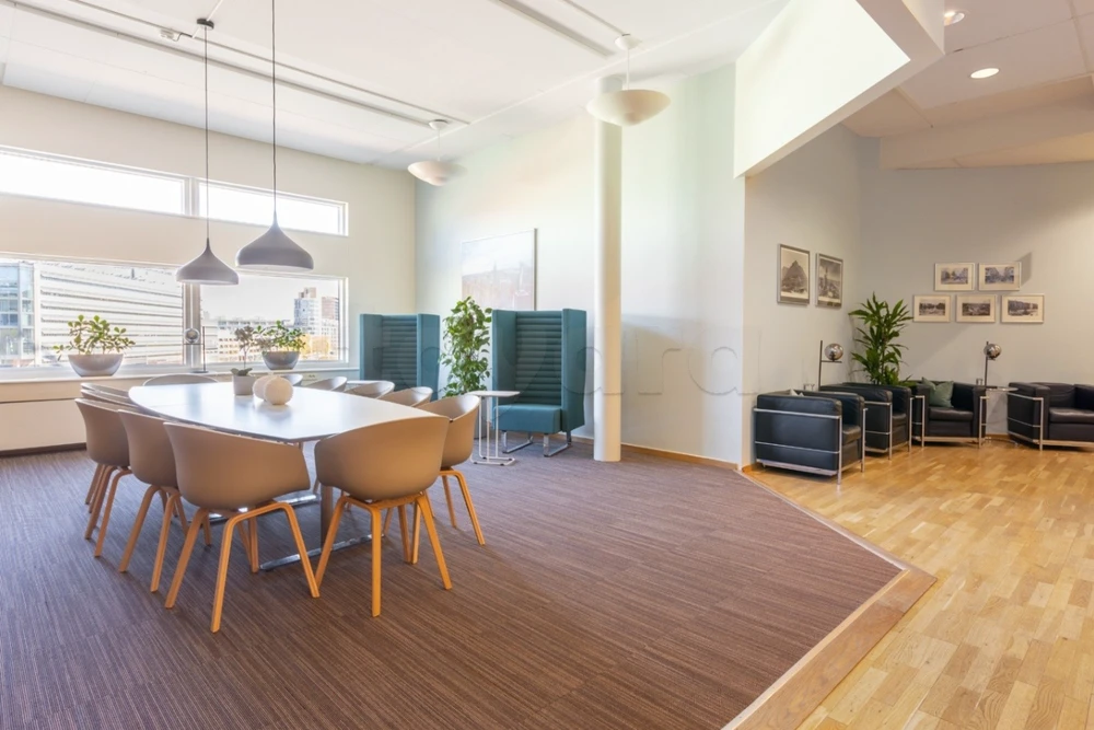 Abonnements flexibles pour un espace de coworking à louer à Tunis, Regus Berges du Lac 3
