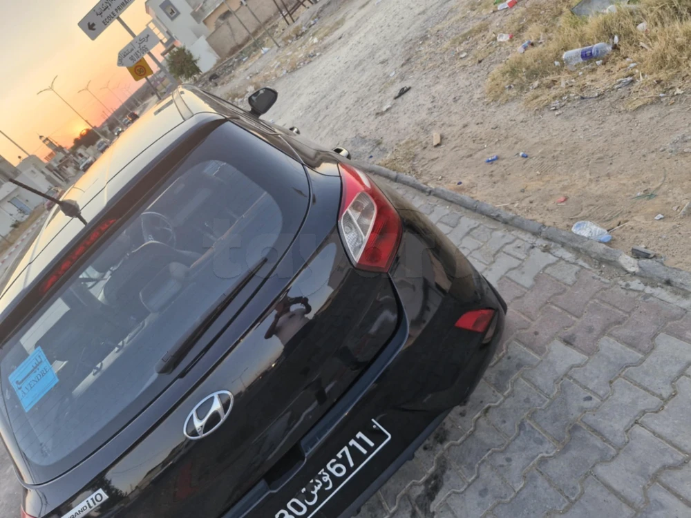 Carte voiture Hyundai i10