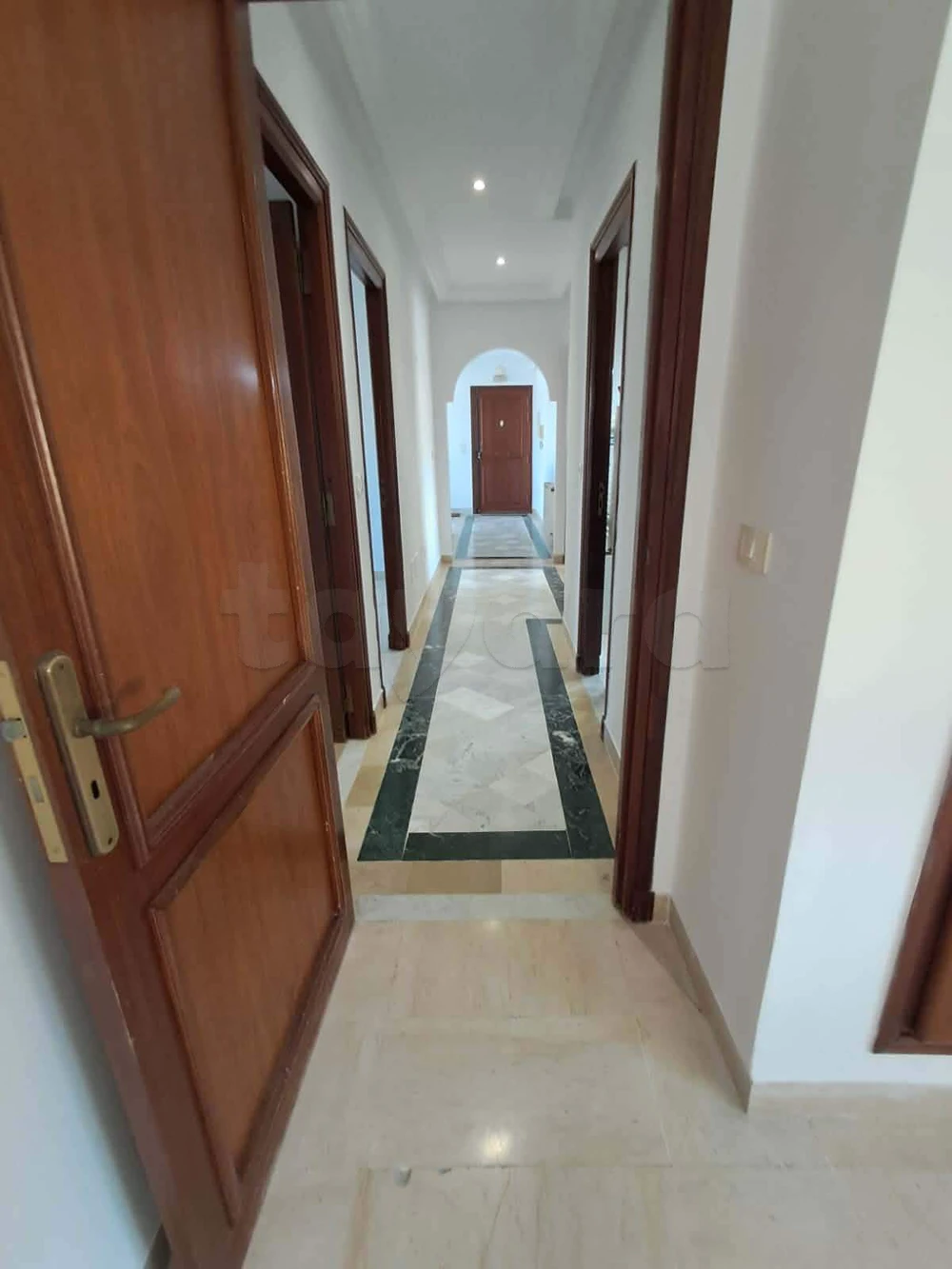 Riadh El Andalous à louer spacieux appt S+3