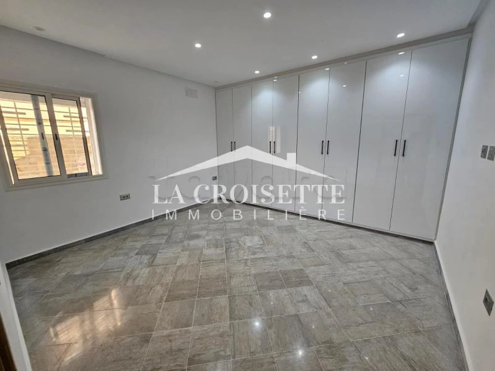 Etage de villa S+3 à louer à Ain Zaghouan Nord ZEL0600