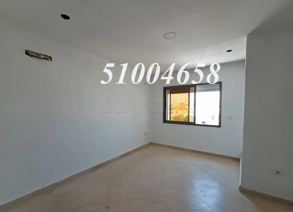 A LOUER BUREAU – 2EME ETAGE – 1200 DT – EL AOUINA – TEL 51004658 – FB.1039