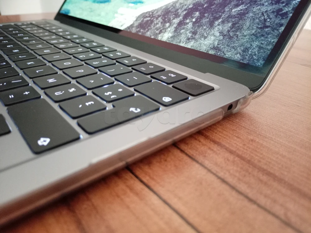 MacBook Air M2 16G 256G + Coque