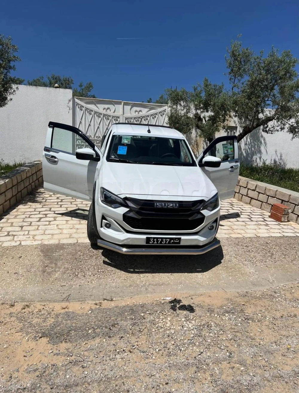 Carte voiture Isuzu D-Max