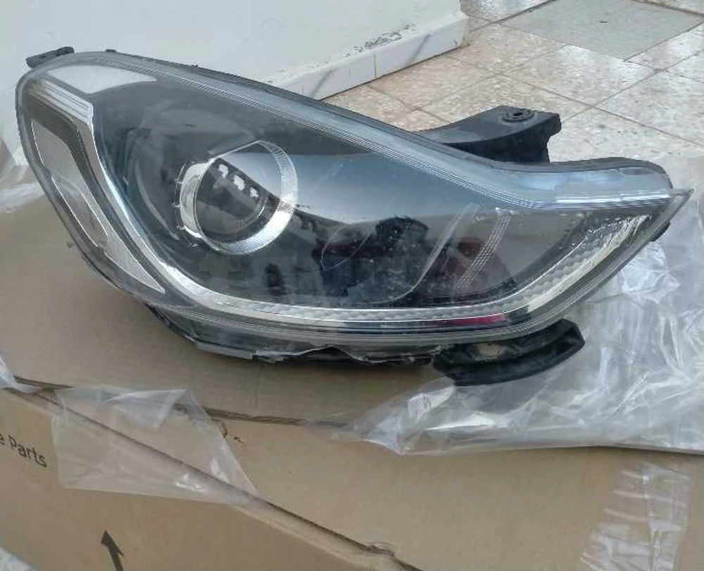 phare Av Droite Hyundai grand I10 hight garde modèle 2021
