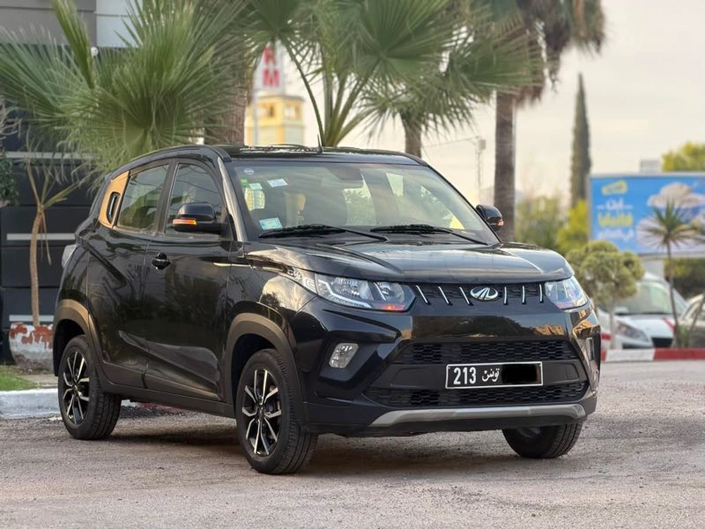 MAHINDRA KUV 100 K8 📛73 milles km