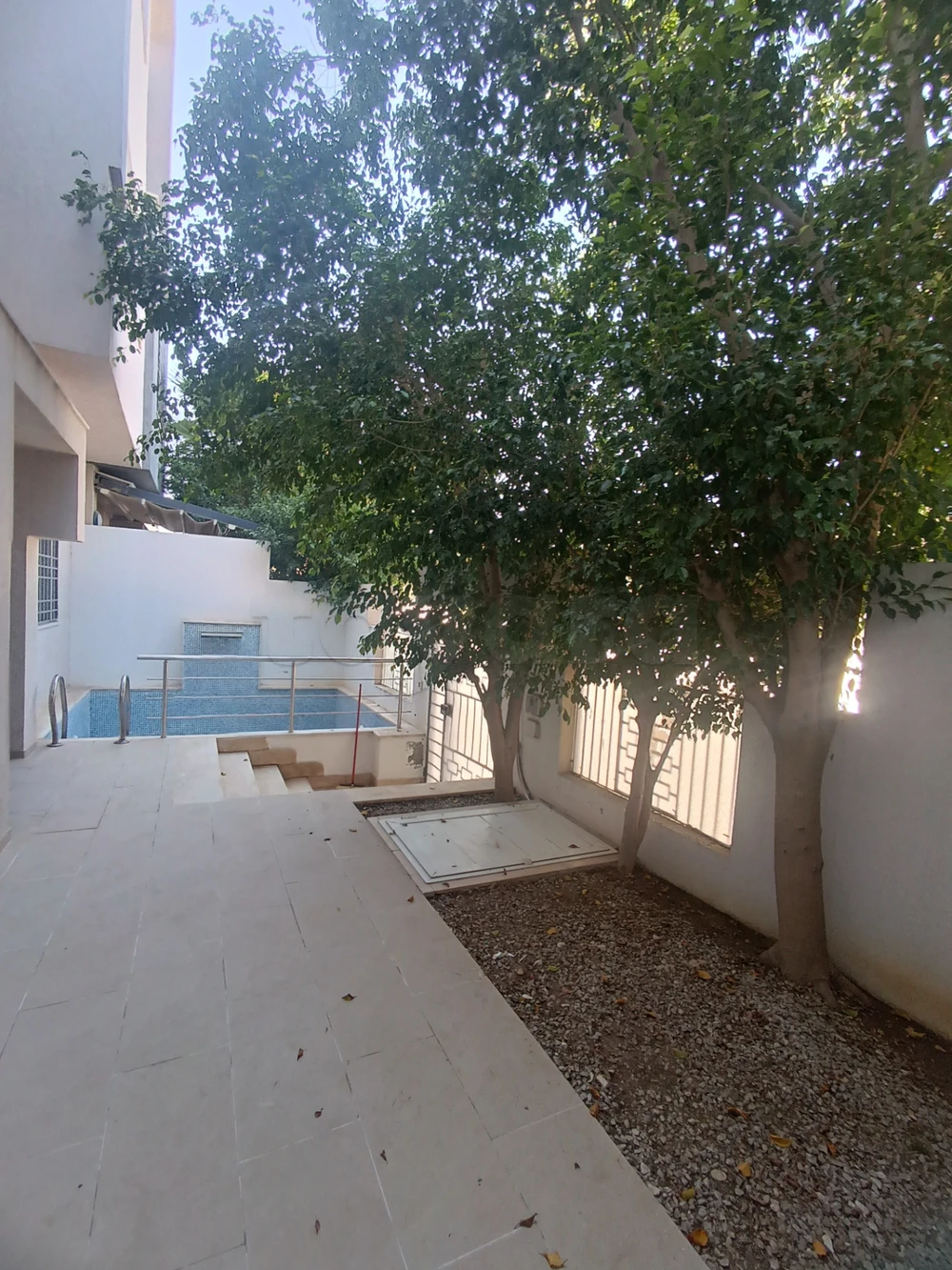 A louer duplex S+3 avec jardin et piscine