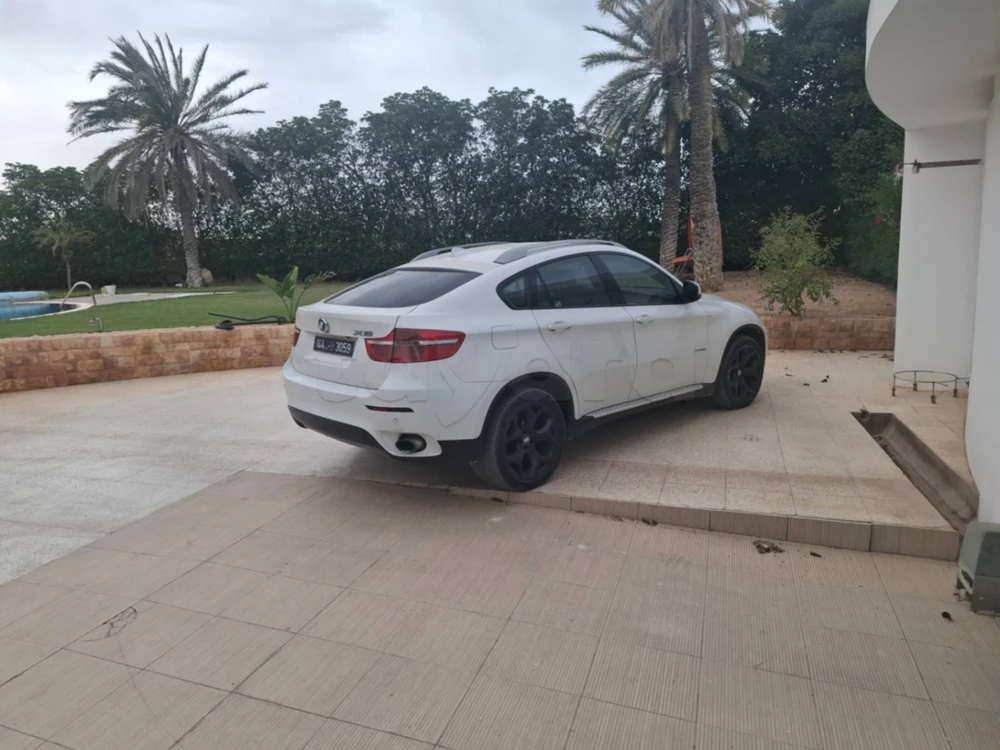 Carte voiture BMW X6