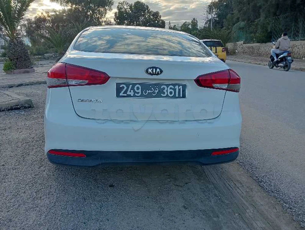 Carte voiture Kia Cerato