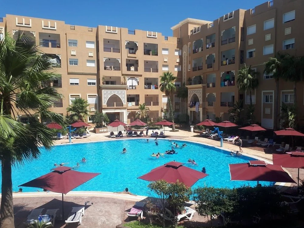 Un appartement s+2 à chott mariem