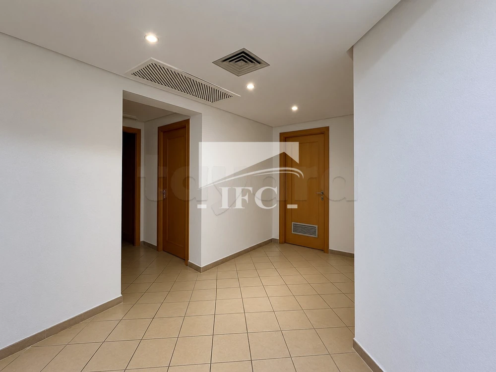 Bureau en 3 espaces-90m²-Montplaisir-IFCM223