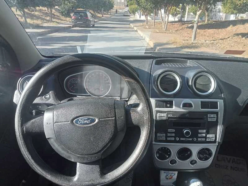 Carte voiture Ford Fiesta
