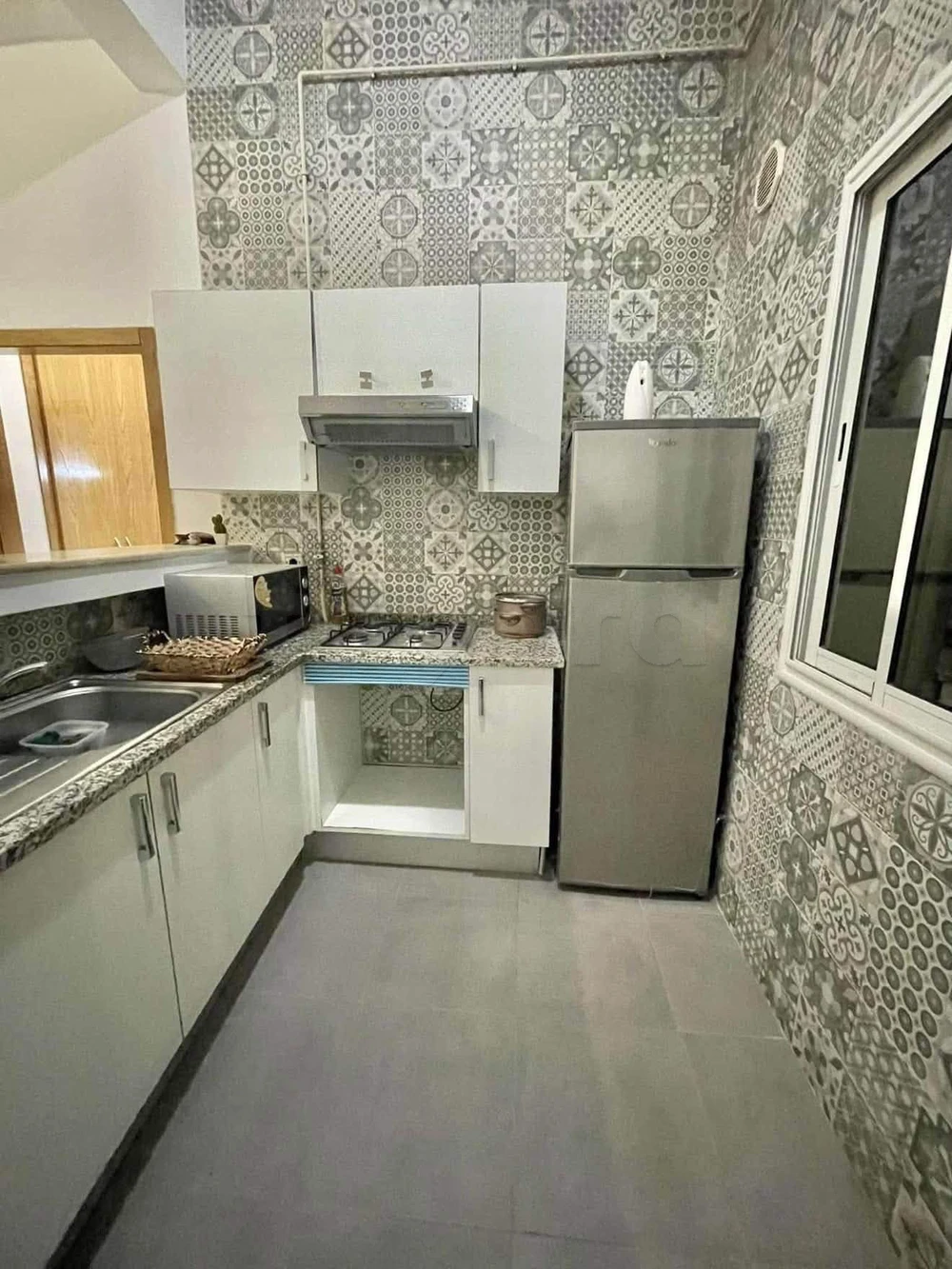A vendre Appartement S+1 haut standing à cité wahat
