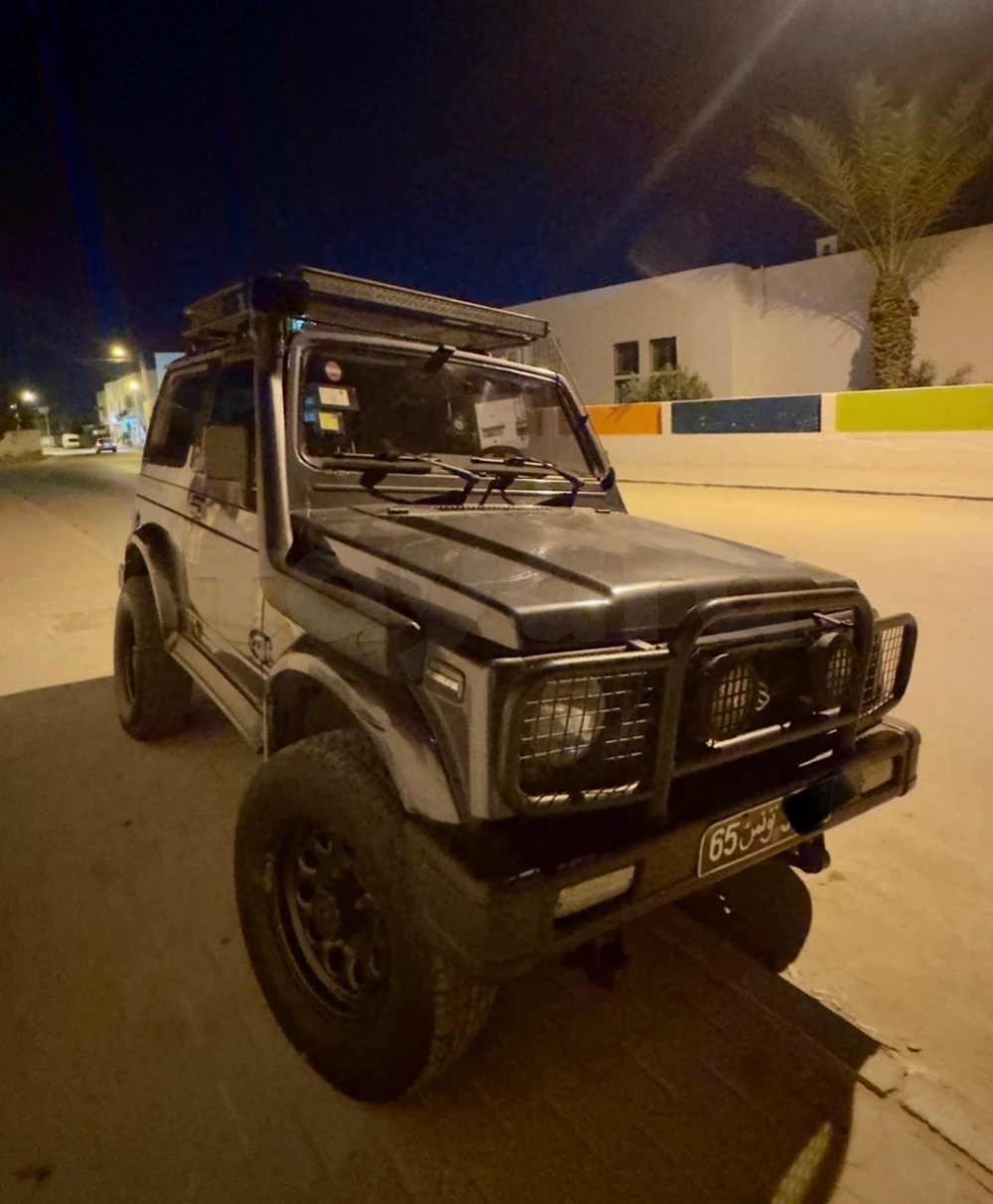 Suzuki Samurai