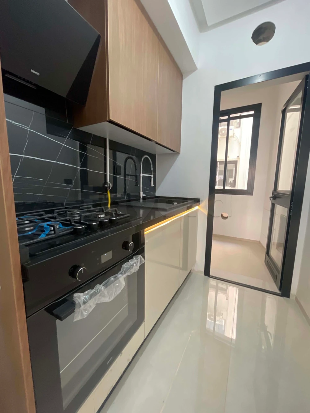 🏡 À LOUER – S+1 NEUF JAMAIS HABITÉ À ENNASR 2