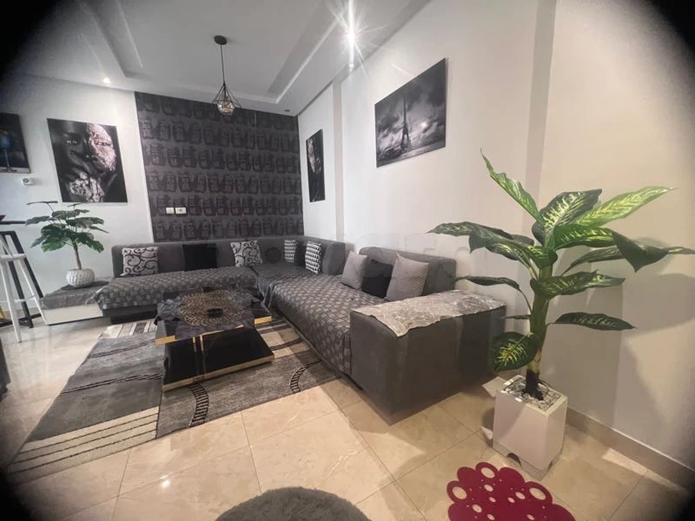 studio meublé ennasr