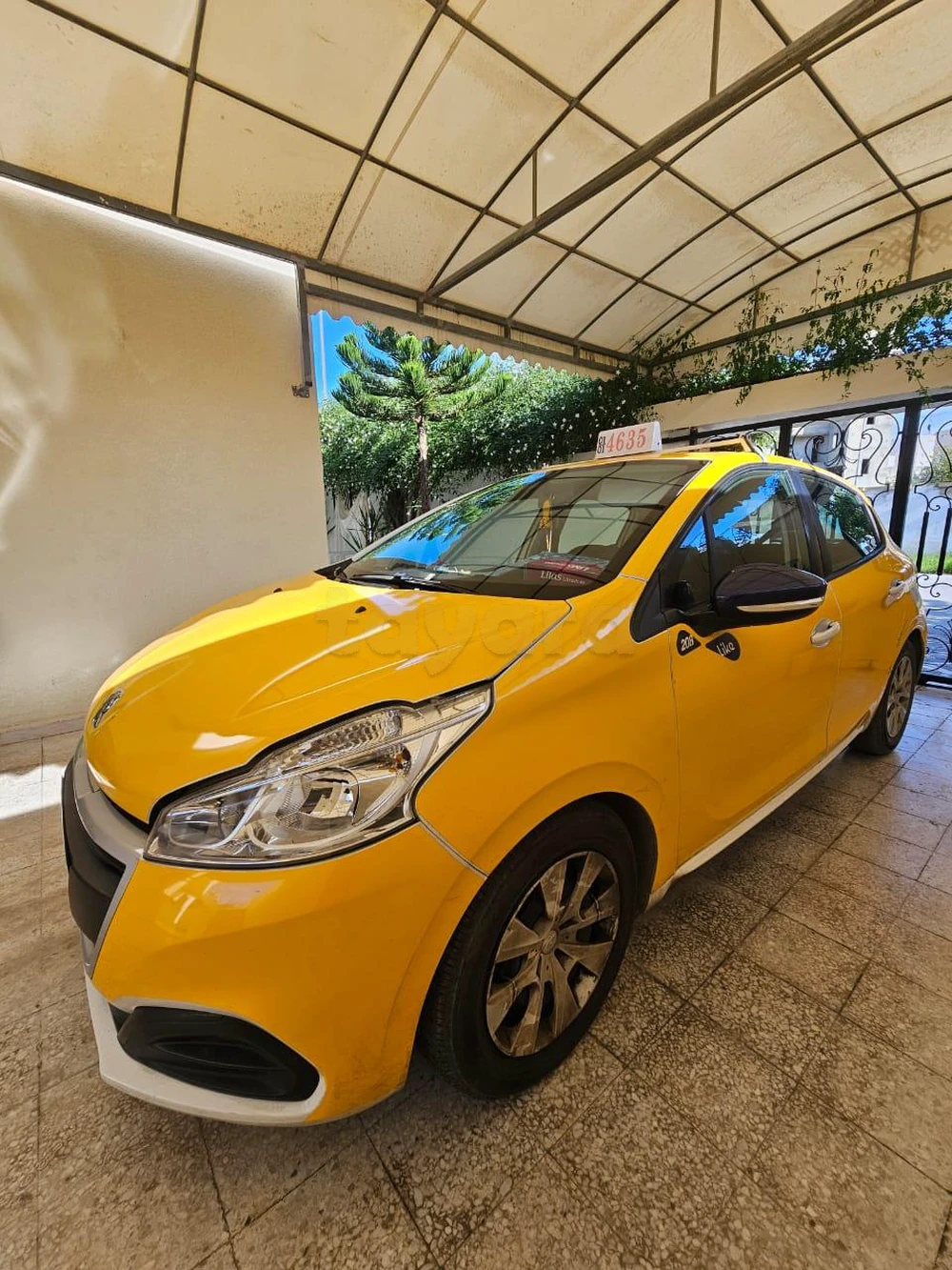 Carte voiture Peugeot 208