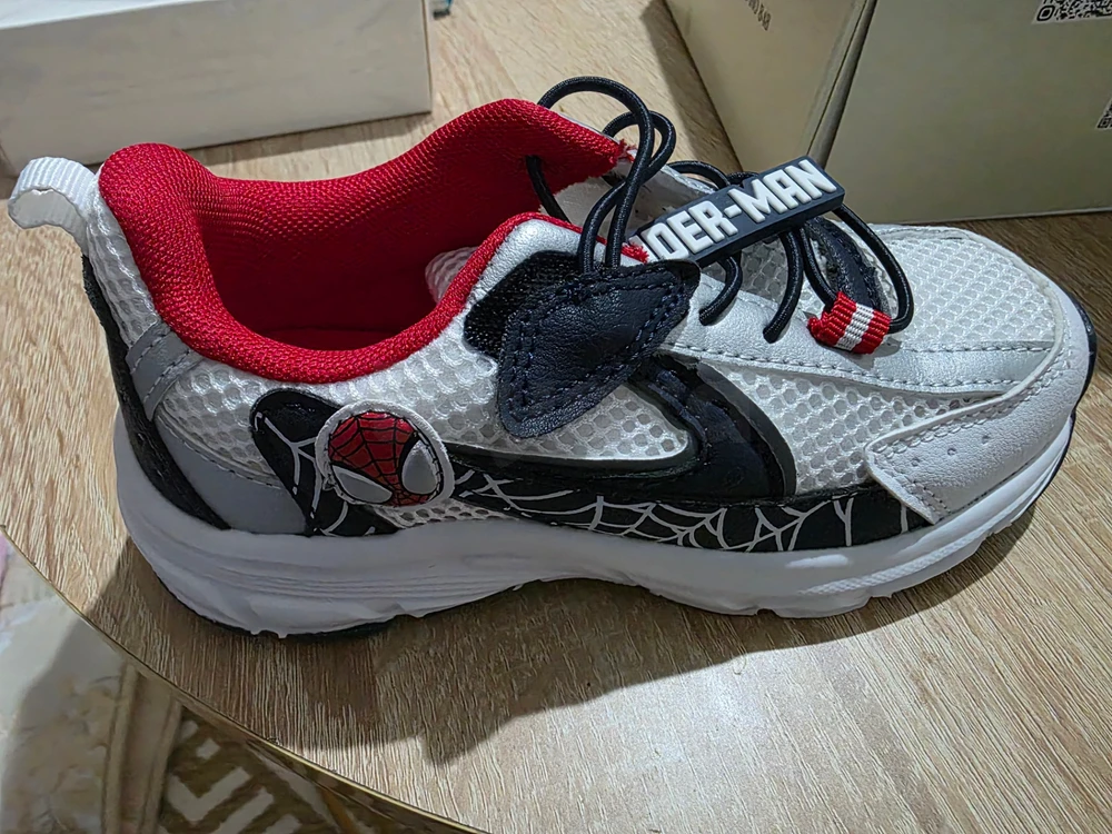 Spadri Marvel taille 29 🇩🇪