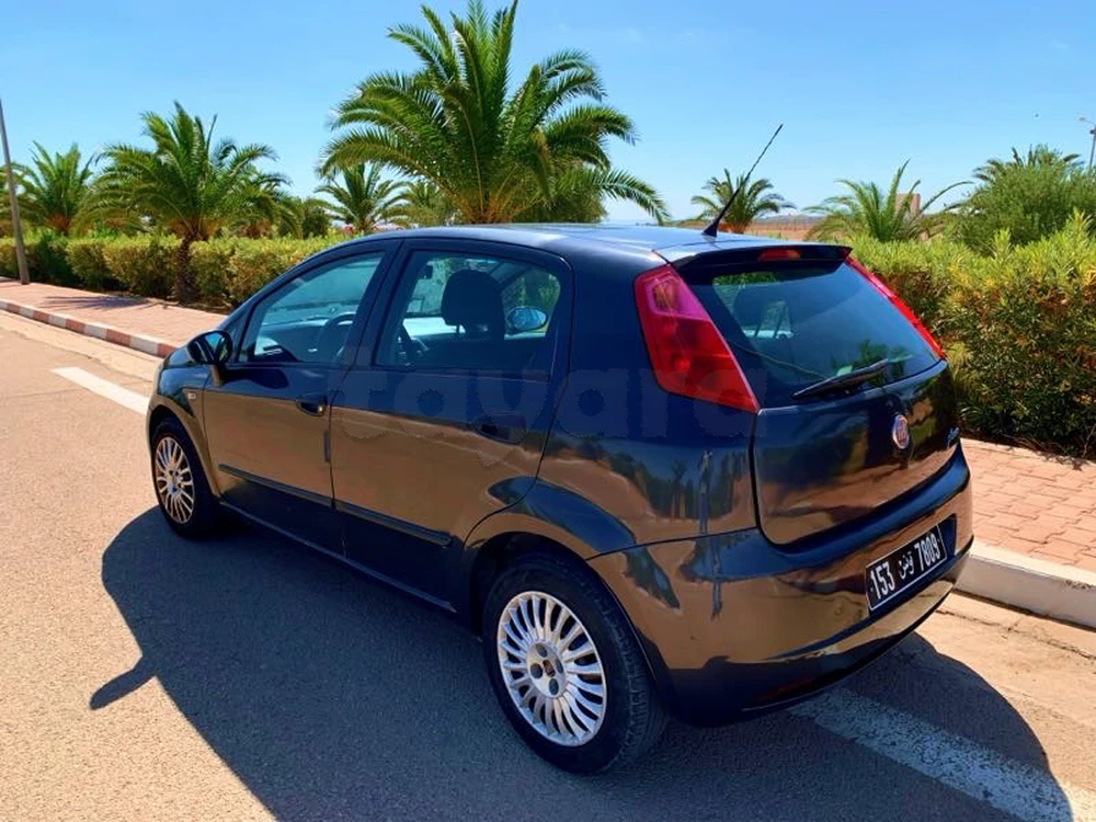 Carte voiture Fiat Punto