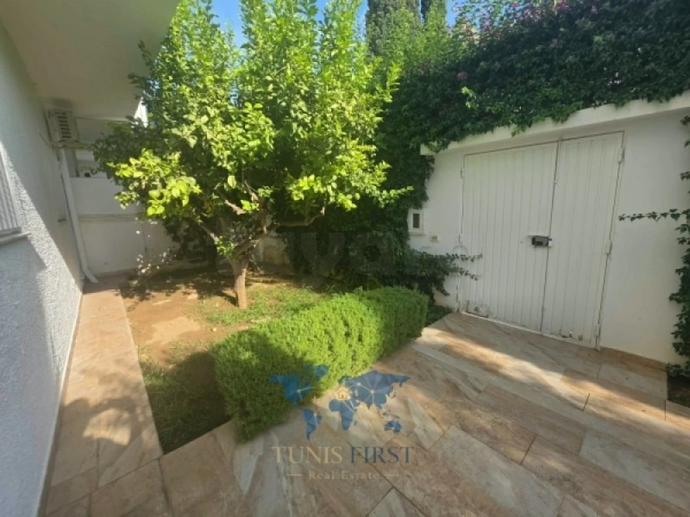 A Louer Etage de villa S+3 Meublé à La Marsa