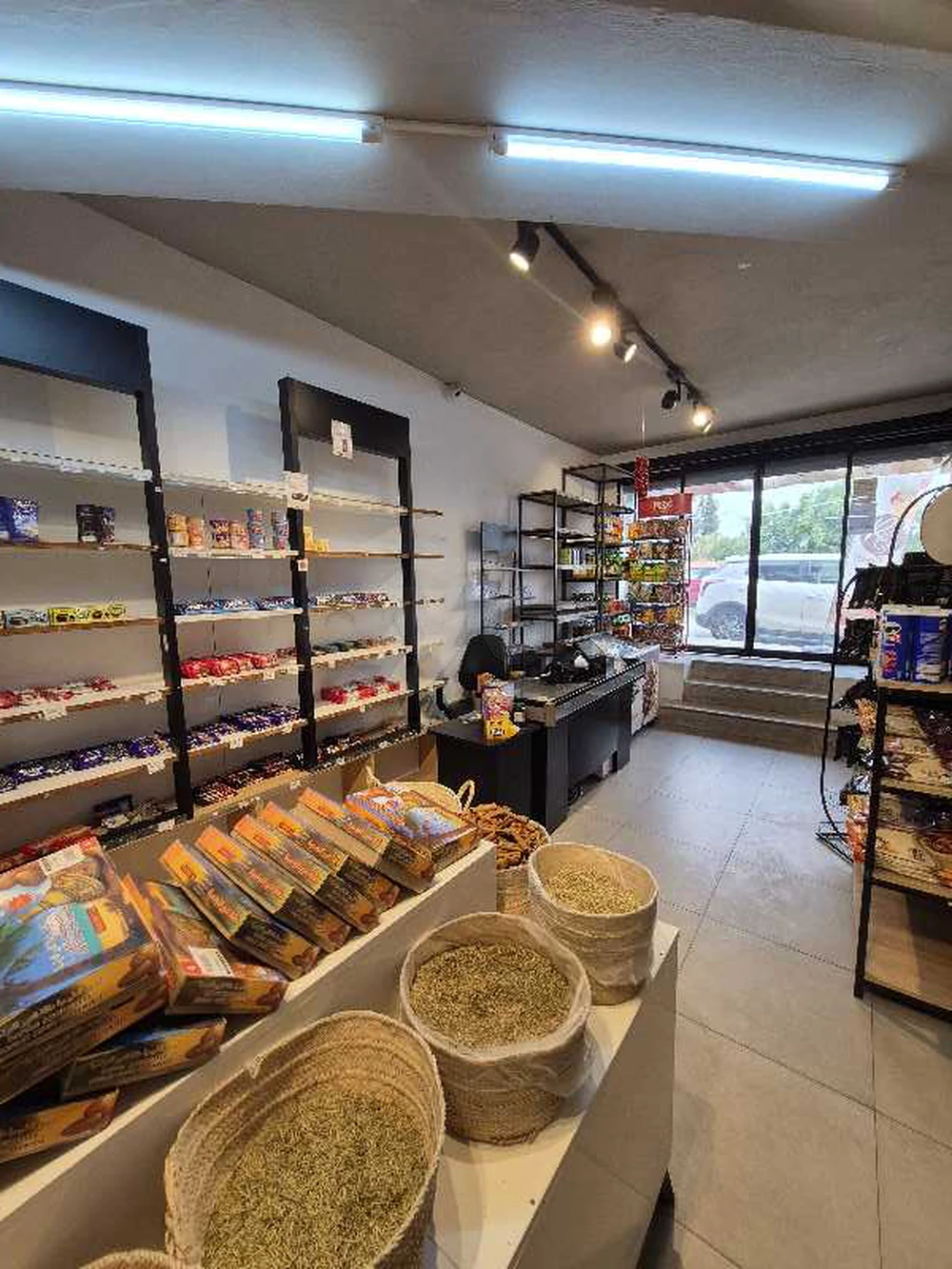 a louer local commercial a menzah7