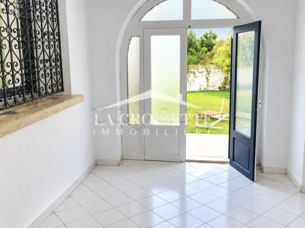Appartement meublé S+2 avec jardin à louer à Gammarth MRCL0040
