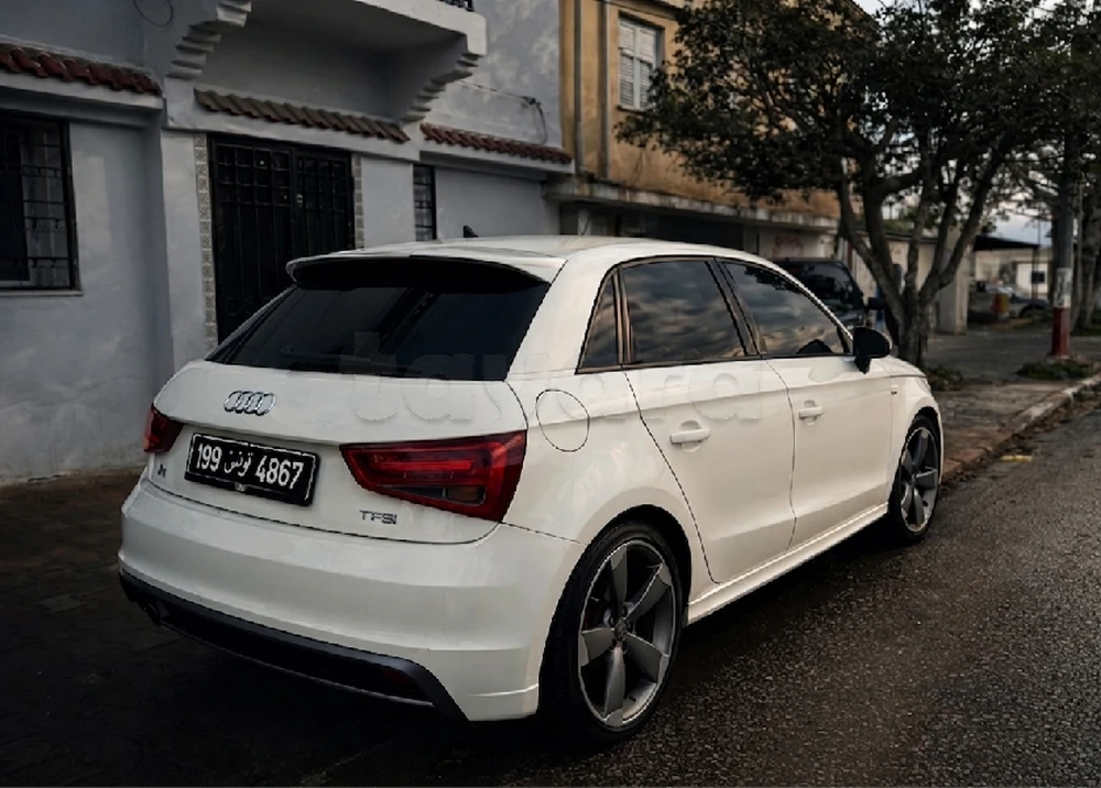 Carte voiture Audi A1