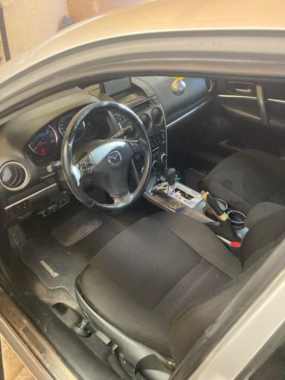 Carte voiture Mazda 6