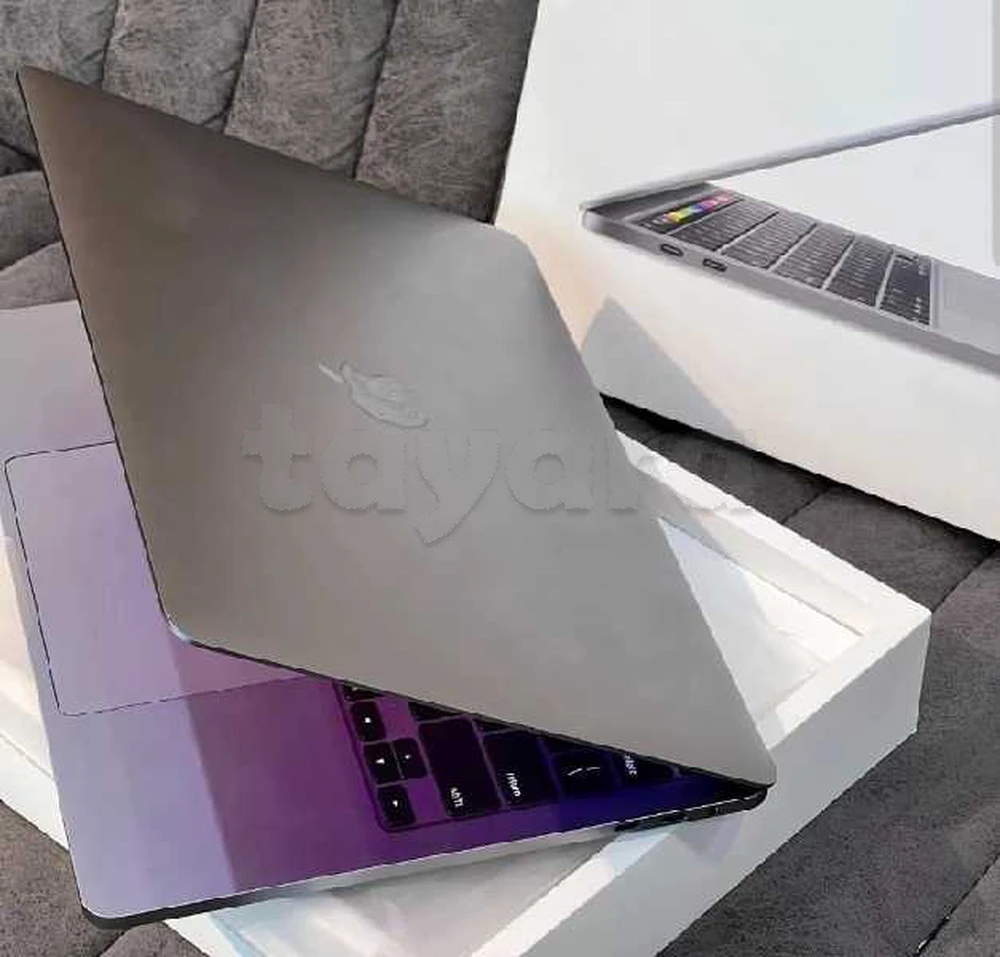 Macbook pro i5 2020 16/1To comme cacheté