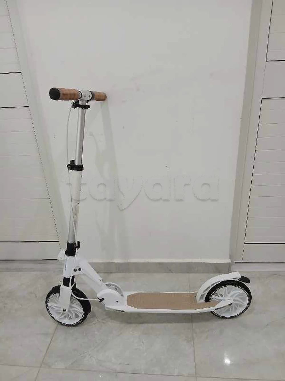 trottinette importé état comme neuf